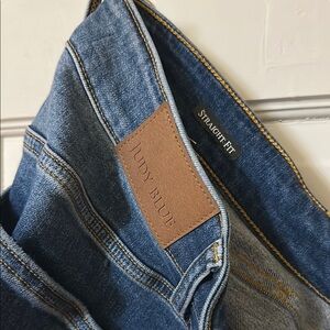 Judy Blue Straight Leg Jeans - Blue